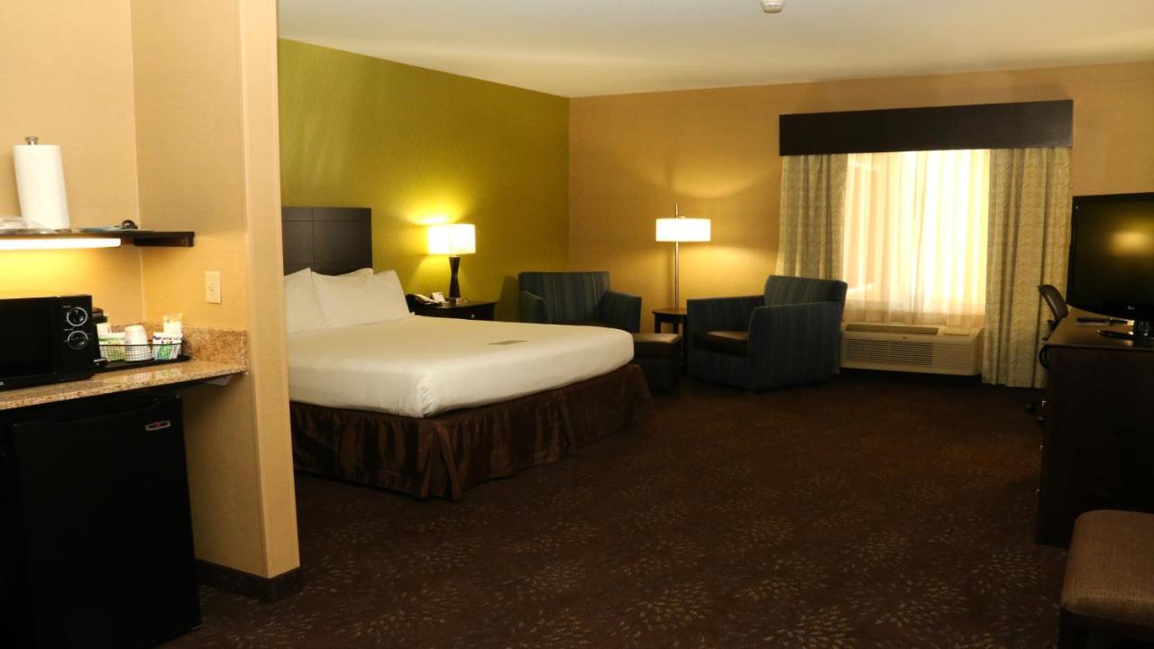 Holiday Inn Express Hotel & Suites Saginaw By Ihg Ngoại thất bức ảnh