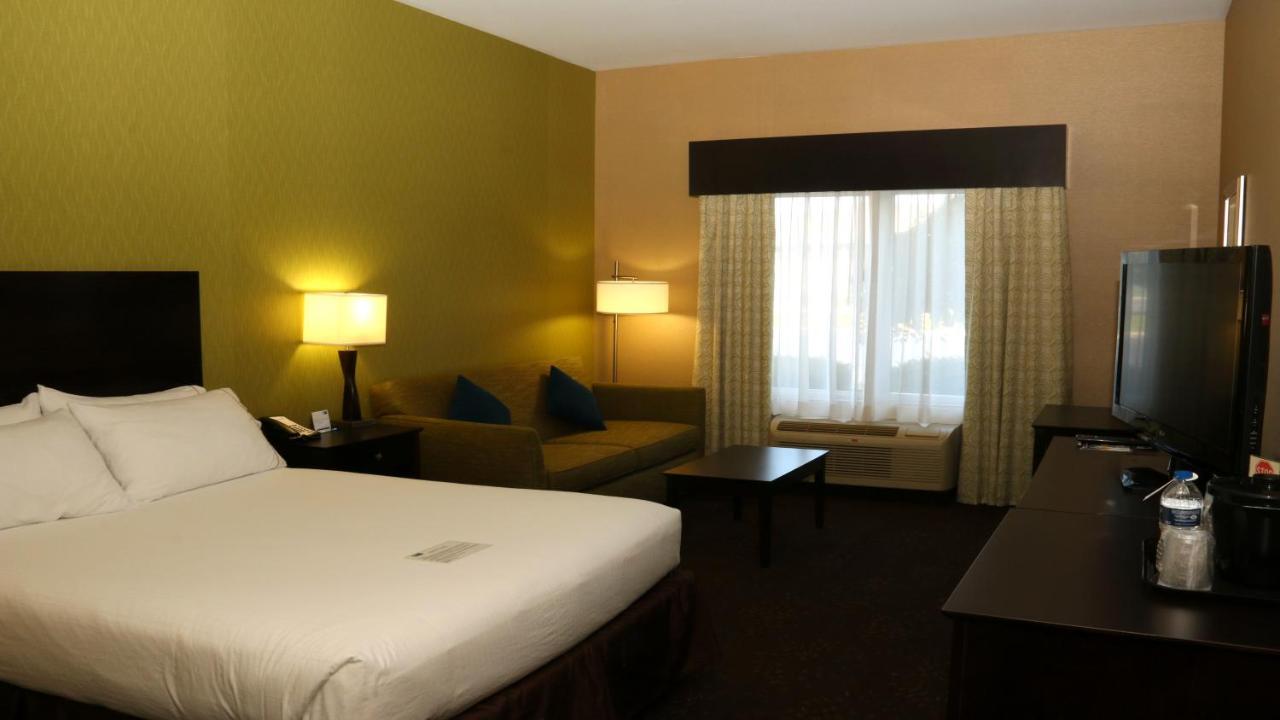 Holiday Inn Express Hotel & Suites Saginaw By Ihg Ngoại thất bức ảnh