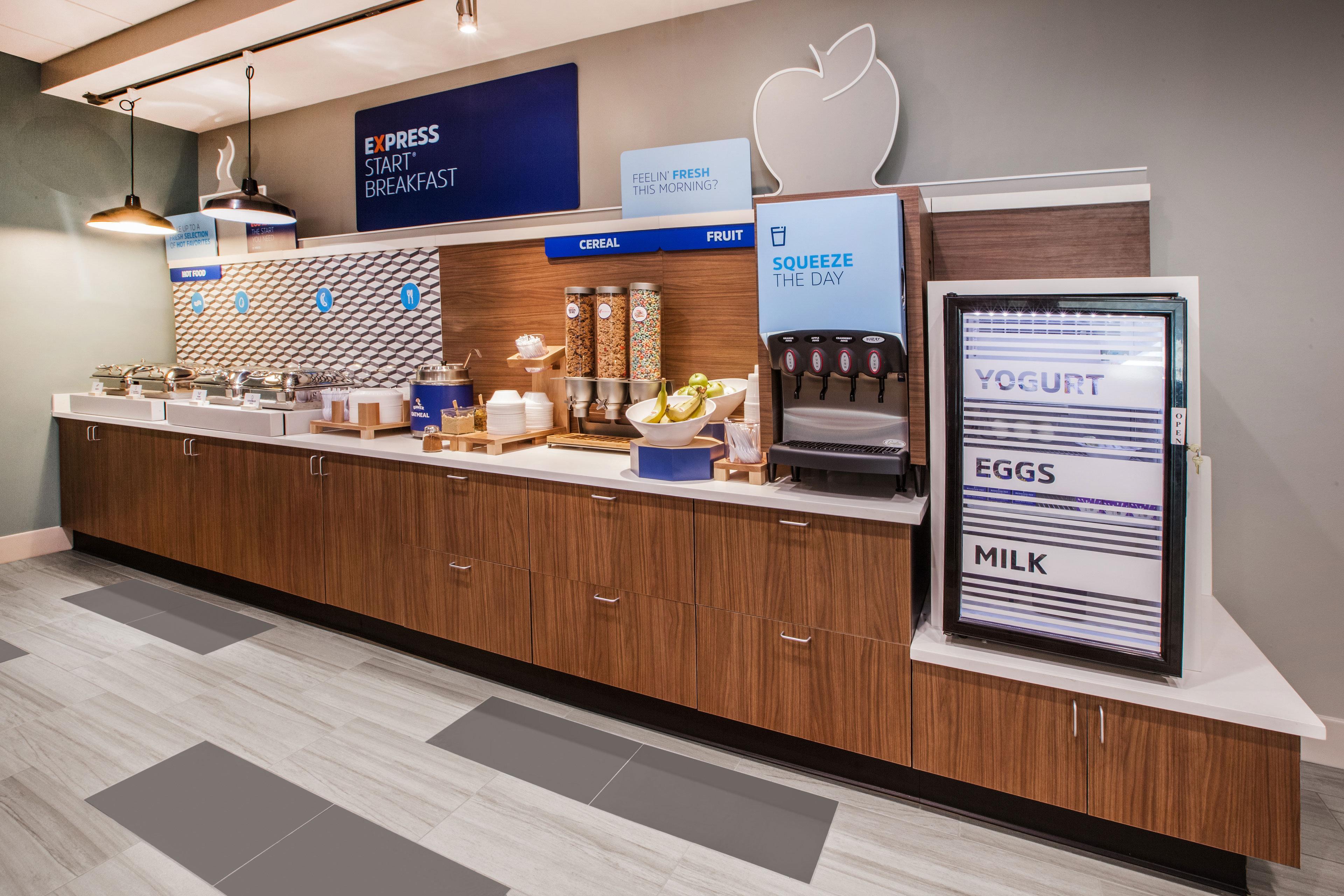 Holiday Inn Express Hotel & Suites Saginaw By Ihg Ngoại thất bức ảnh