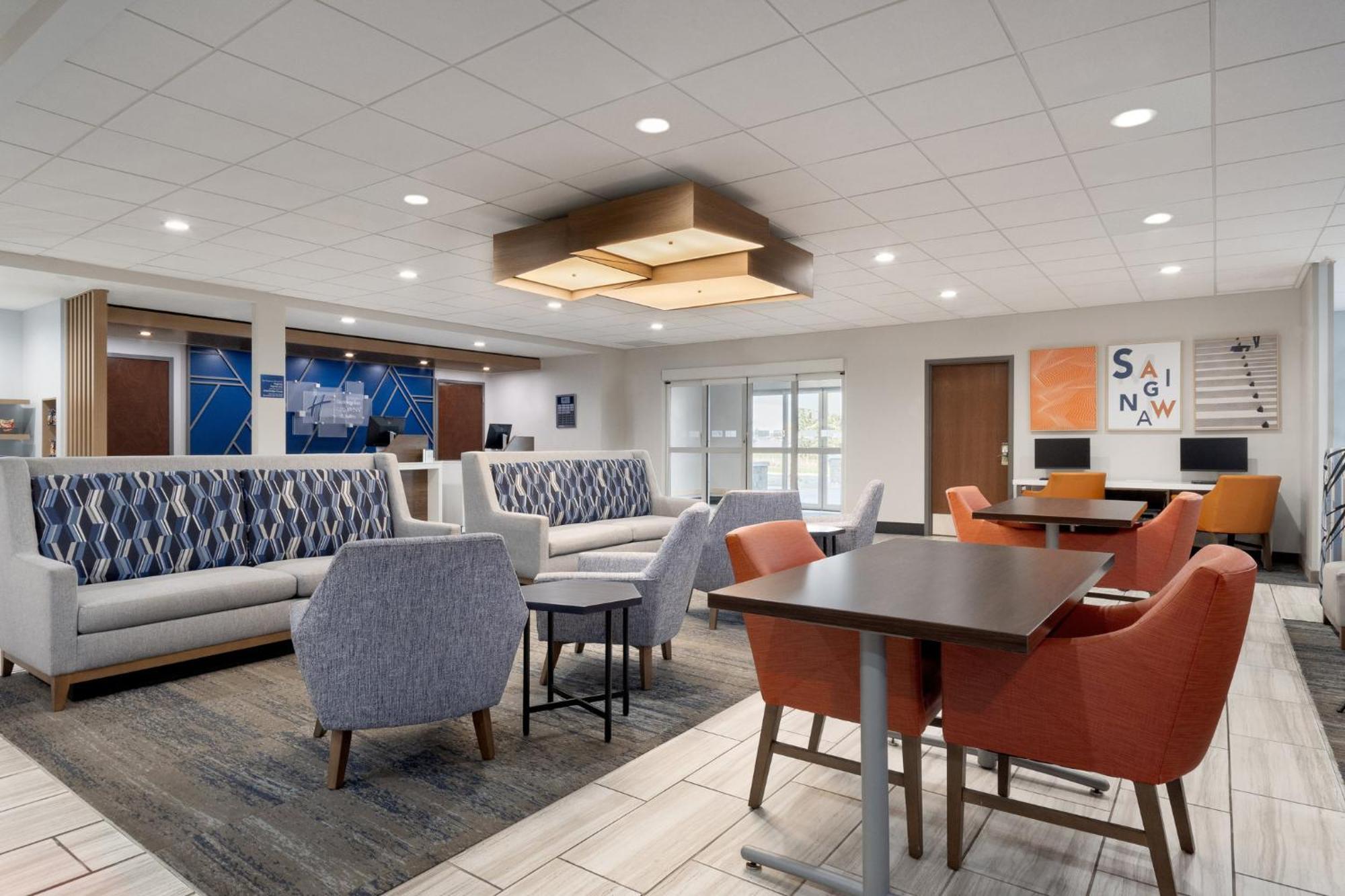Holiday Inn Express Hotel & Suites Saginaw By Ihg Ngoại thất bức ảnh