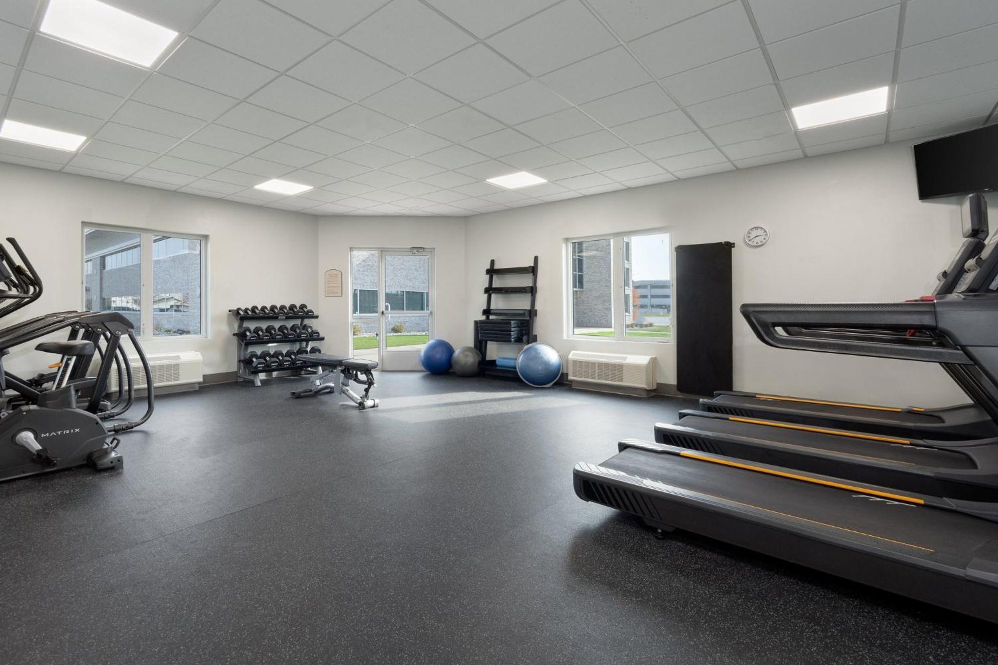 Holiday Inn Express Hotel & Suites Saginaw By Ihg Ngoại thất bức ảnh