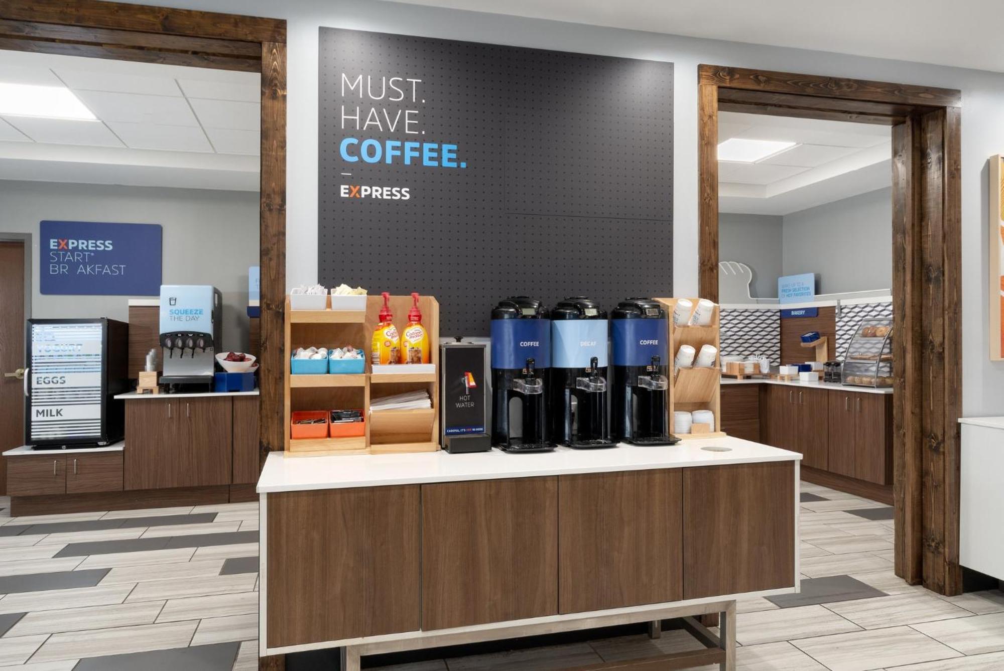 Holiday Inn Express Hotel & Suites Saginaw By Ihg Ngoại thất bức ảnh