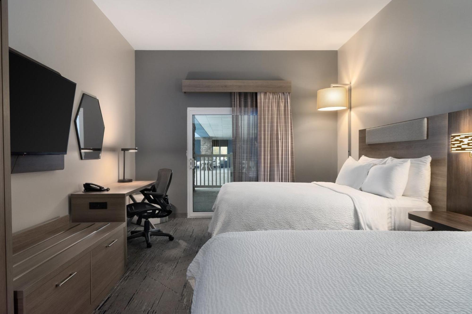 Holiday Inn Express Hotel & Suites Saginaw By Ihg Ngoại thất bức ảnh
