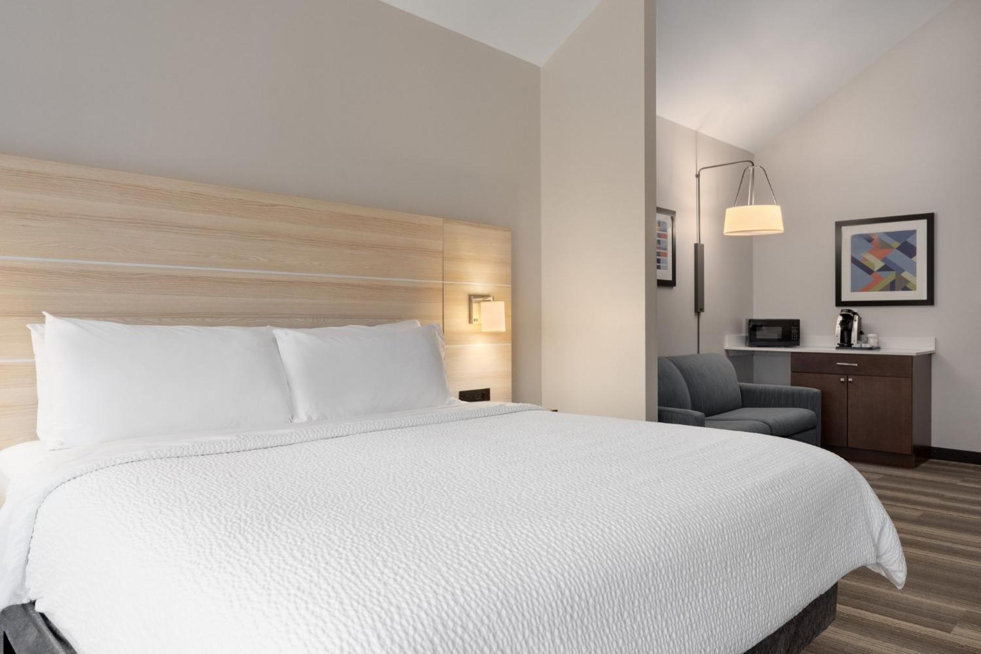 Holiday Inn Express Hotel & Suites Saginaw By Ihg Ngoại thất bức ảnh
