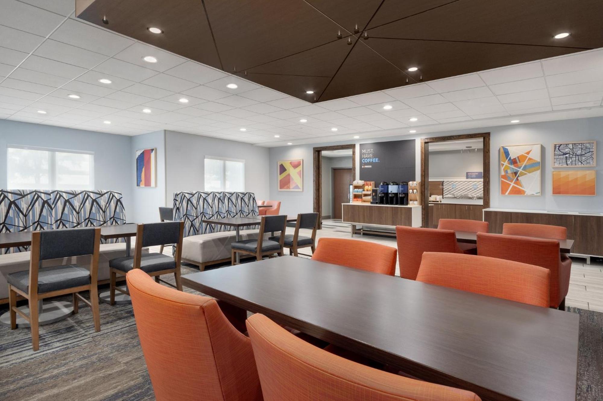 Holiday Inn Express Hotel & Suites Saginaw By Ihg Ngoại thất bức ảnh